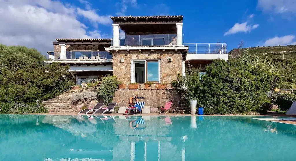 Villa Emmeline Fronte Mare 5 Camere 6 Bagni Infinity Pool Wifi Per 12 Persone Alghero